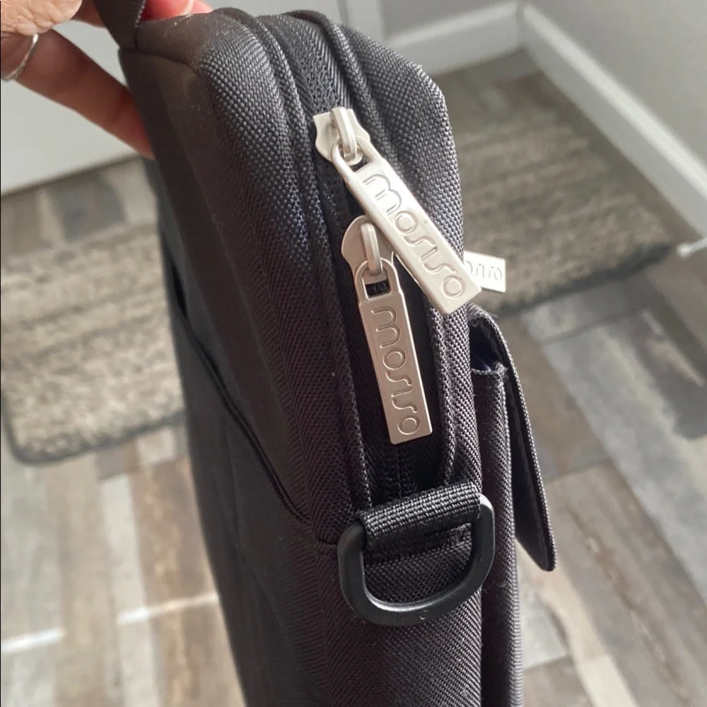Black Laptop Bag with Durable Material and Professional Design